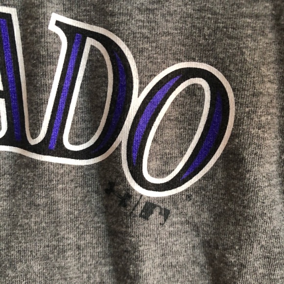 Under Armour T Colorado Rockies Baseball Scoop Neck Tee MLB Grey Purple Sz M EUC - Picture 5 of 10